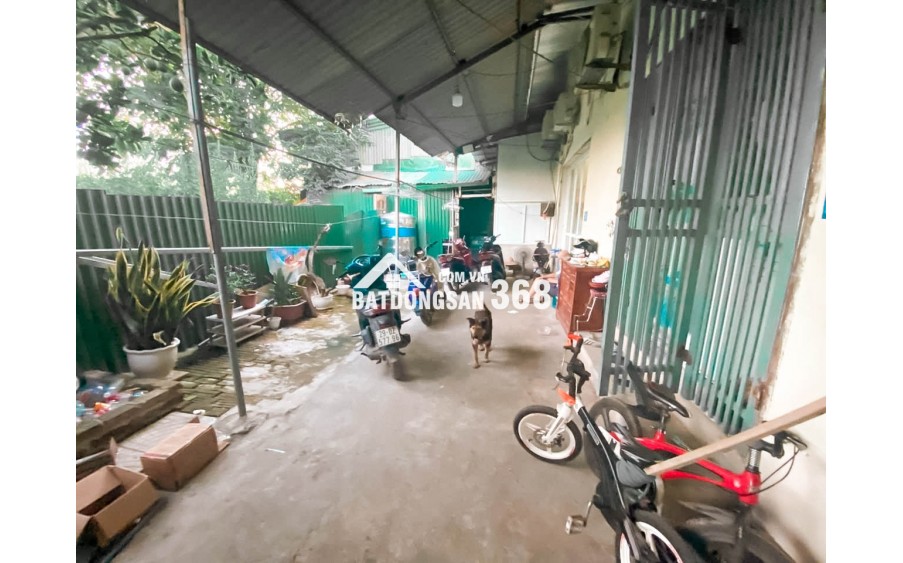 Bán nhà gấp Ngõ 156 Tam Trinh,Hoàng Mai - Diện tích 36m2 - Ôtô đỗ cửa cách 15m - Ngõ thông - Có sân để xe - 1,7 tỷ